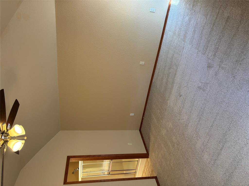 8204 Prairie Ridge Road Property Photo 20