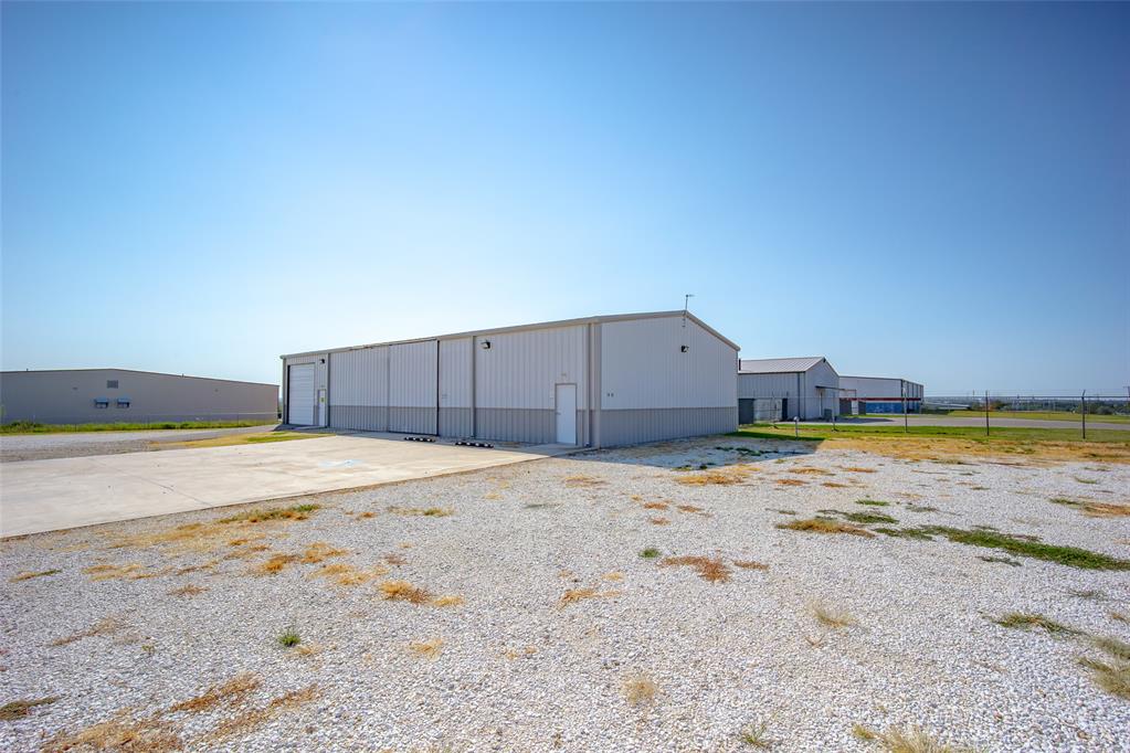 7811 N Kickapoo Avenue Property Photo 20