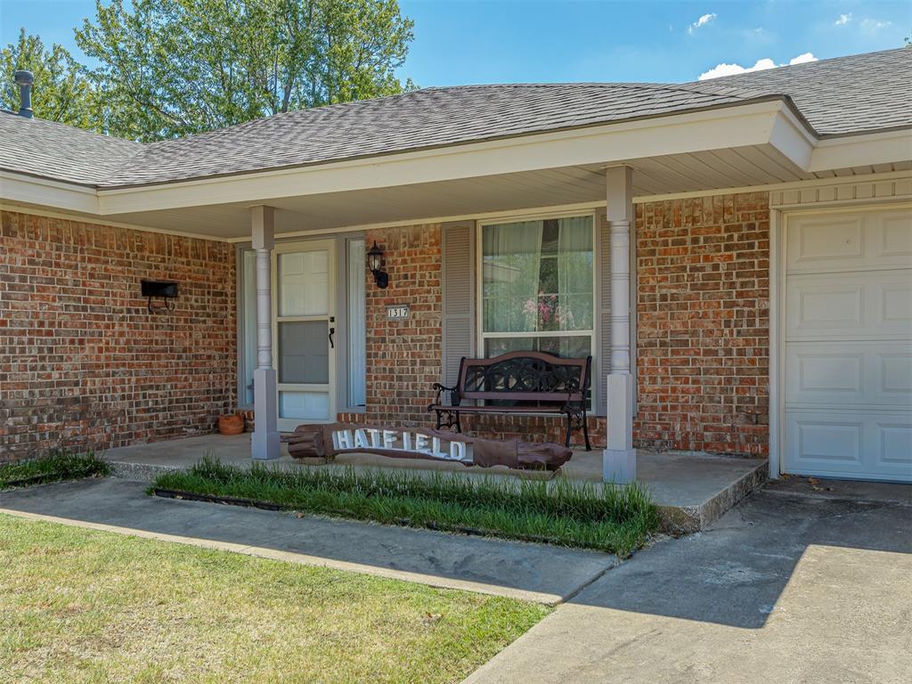 1317 California Avenue Property Photo 3