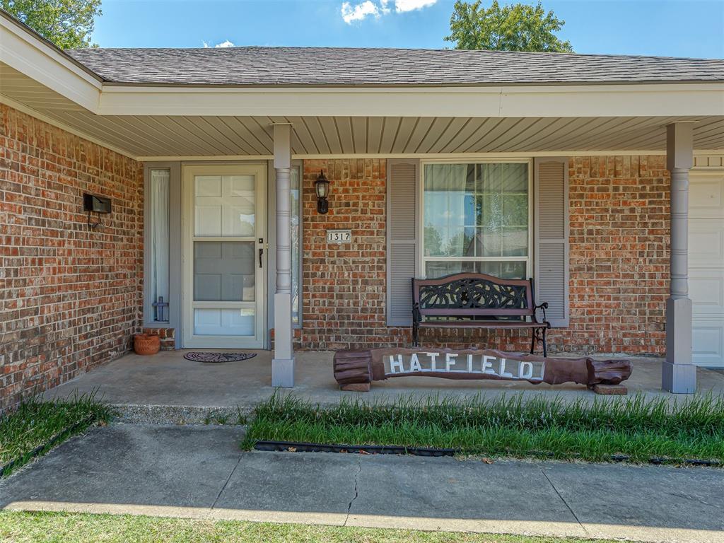 1317 California Avenue Property Photo 4