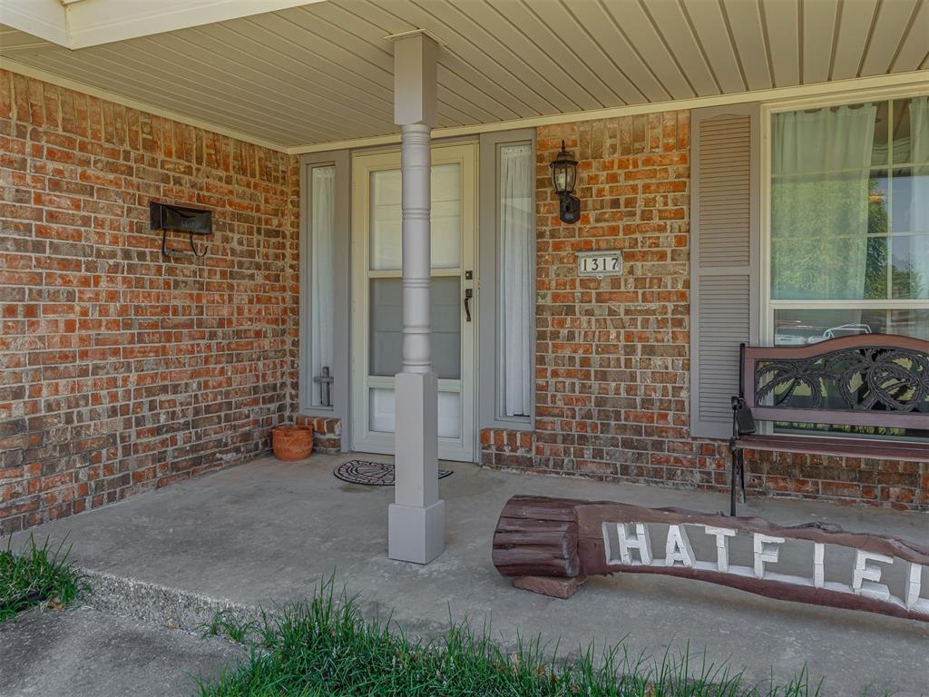 1317 California Avenue Property Photo 5