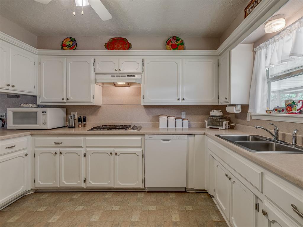 1317 California Avenue Property Photo 12