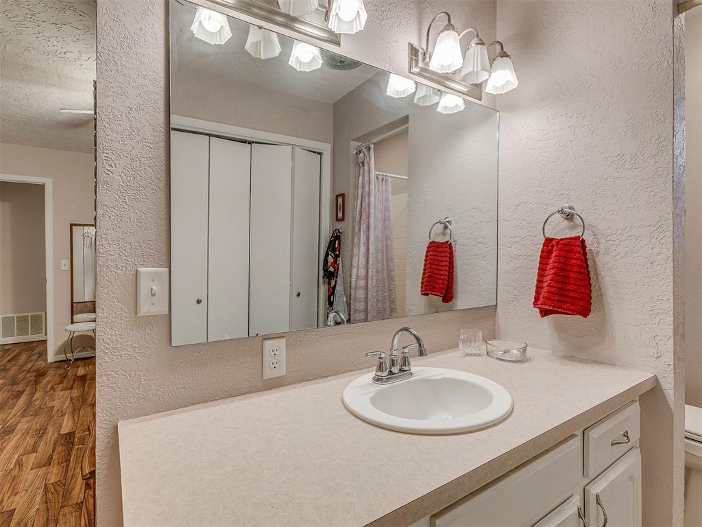 1317 California Avenue Property Photo 20
