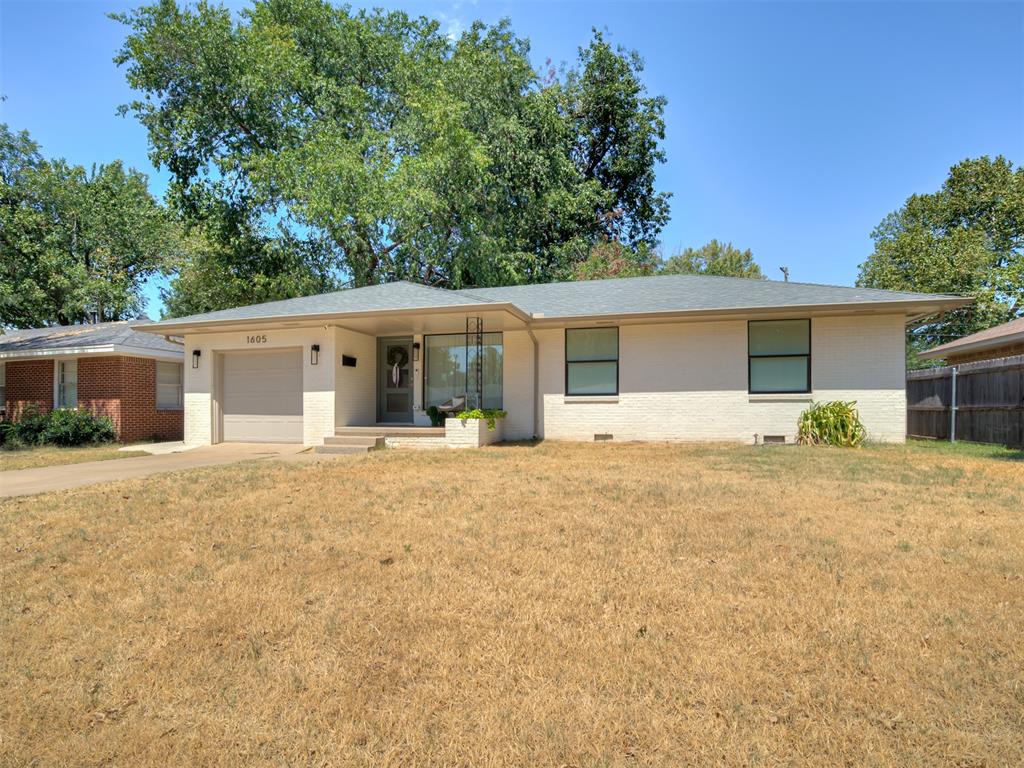 1605 Rowena Lane Property Photo 5