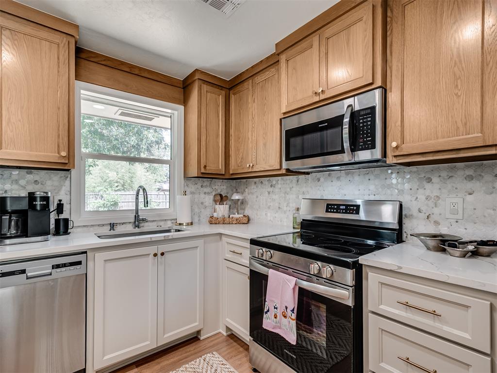1605 Rowena Lane Property Photo 10