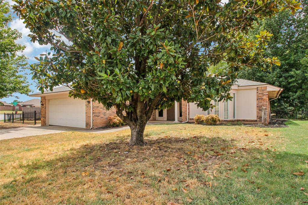 1536 Creekside Drive Property Photo 13