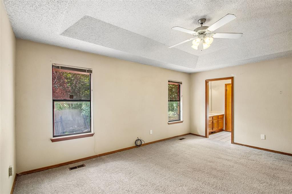 1536 Creekside Drive Property Photo 18