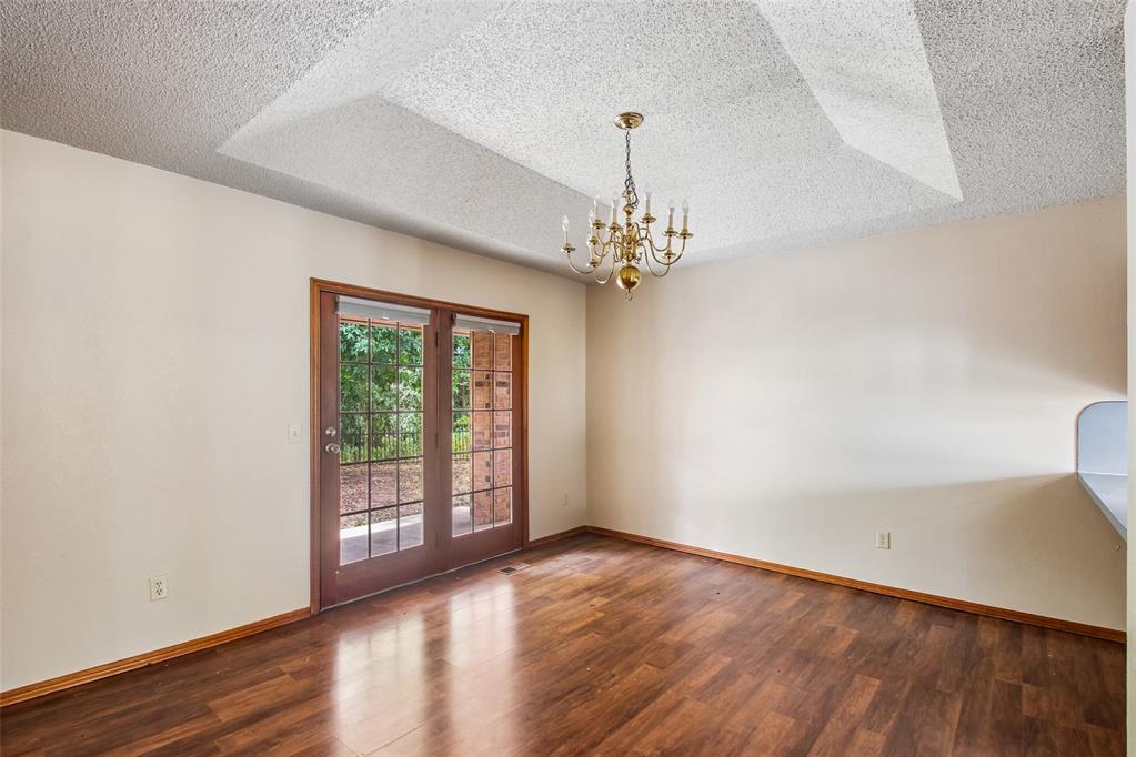 1536 Creekside Drive Property Photo 24