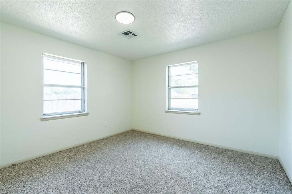 921 S Post Road Property Photo 17