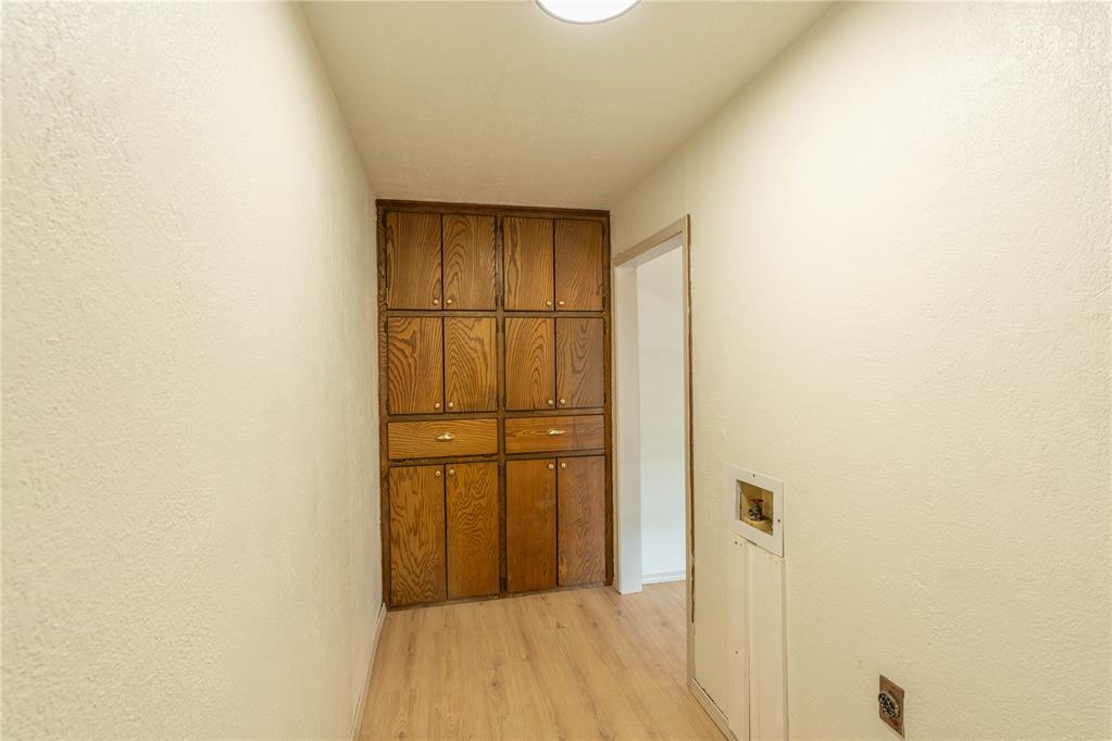 921 S Post Road Property Photo 24