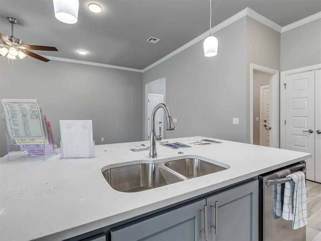 2905 Kingswood Drive Property Photo 14