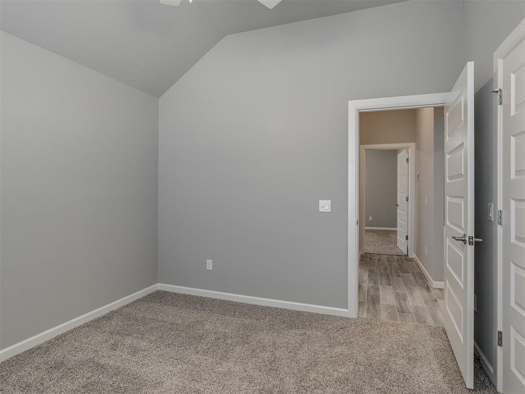 2905 Kingswood Drive Property Photo 27
