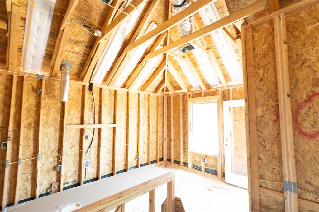 17096 Billy Road Property Photo 4