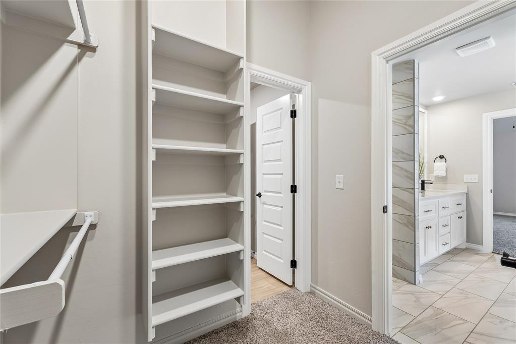 8125 Mountain Oak Drive Property Photo 34