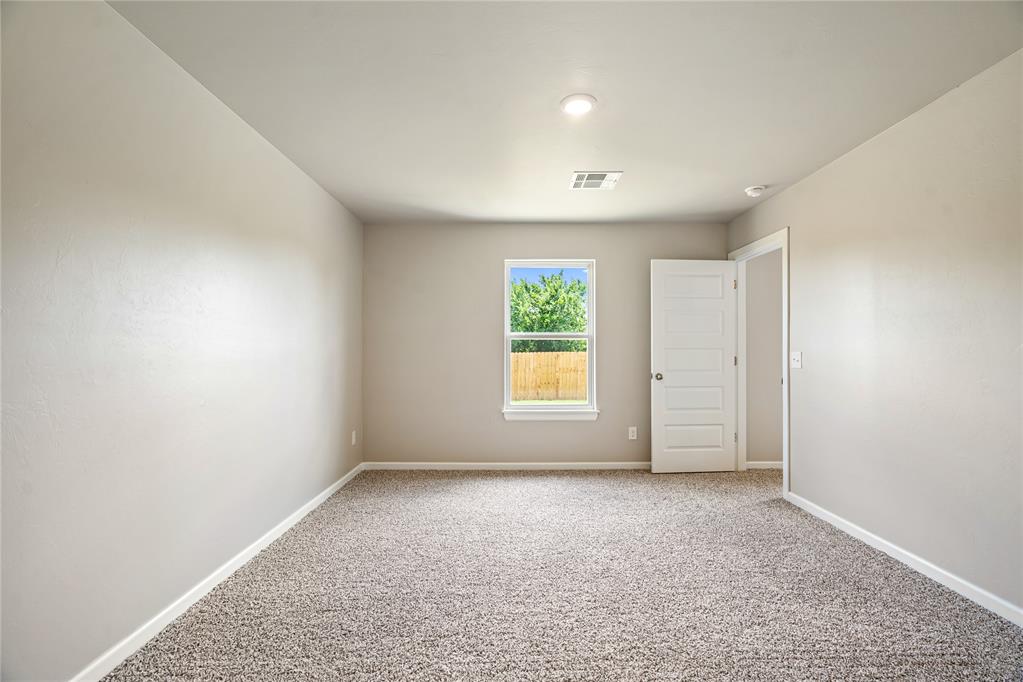 1905 Palmatum Road Property Photo 5