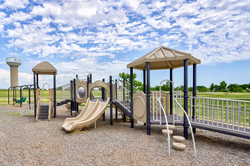 1905 Palmatum Road Property Photo 10