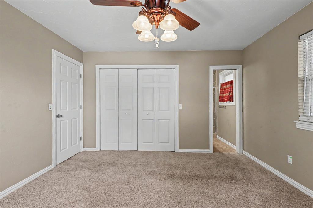 5705 Nw 67th Street Property Photo 19