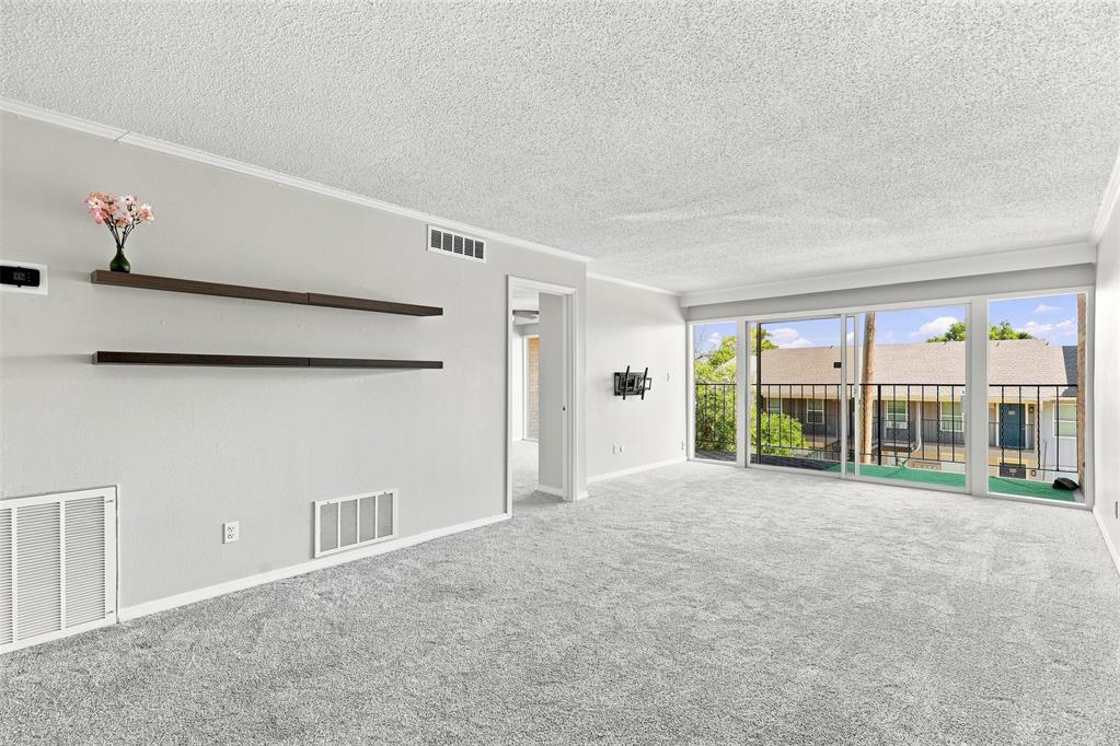6100 N Brookline Avenue 20 Property Photo 2