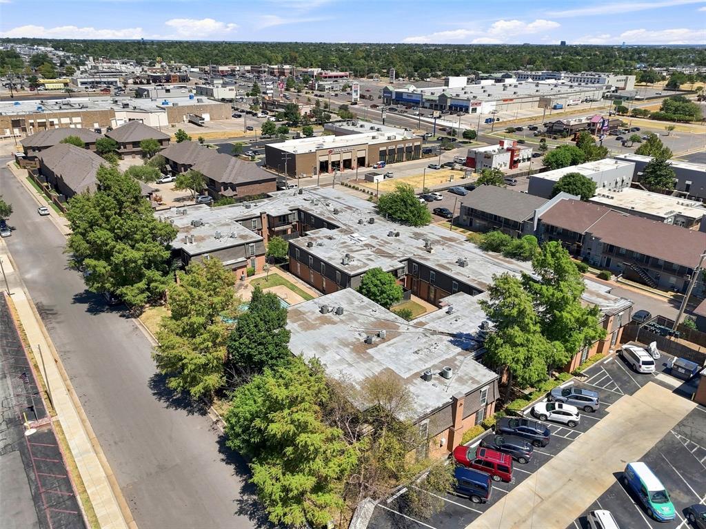 6100 N Brookline Avenue 20 Property Photo 29