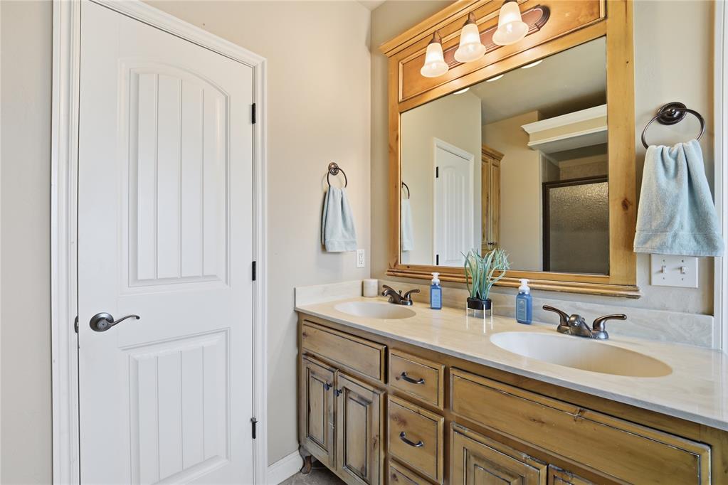 11601 Sw 17th Court Property Photo 25