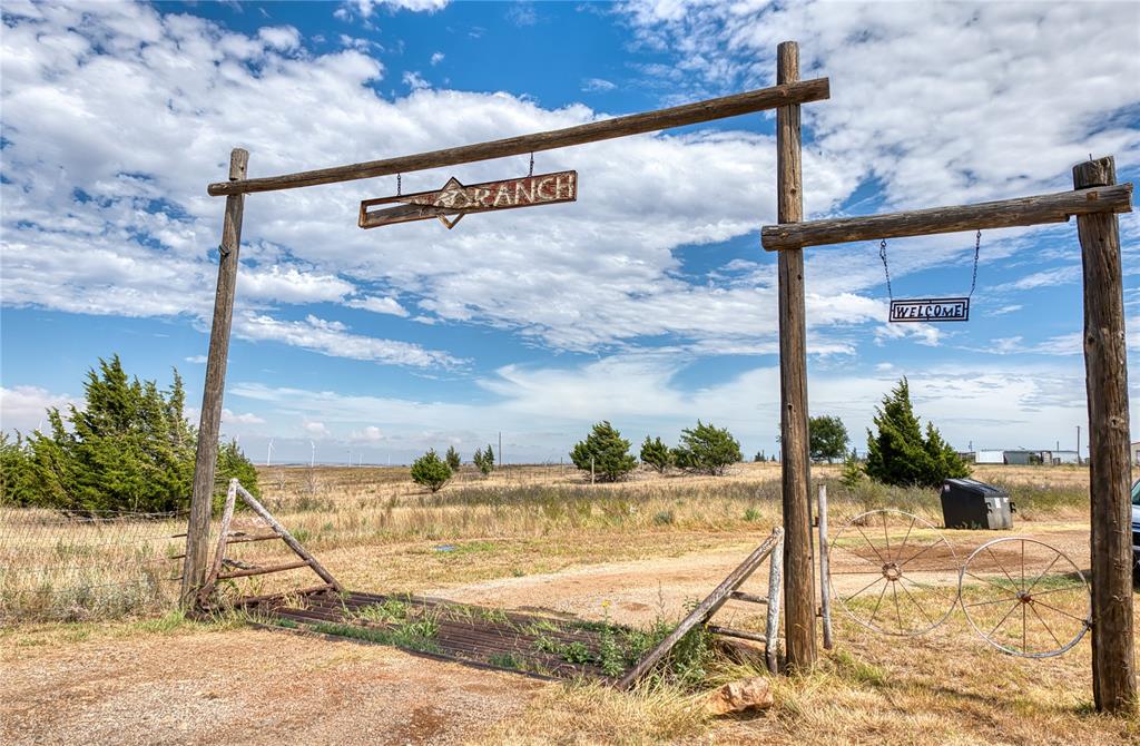 10380 N 2000 Road Property Photo 4