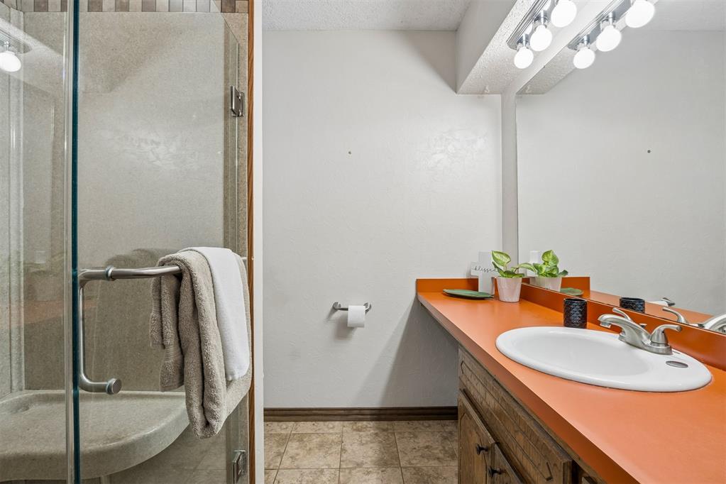 4104 Redbud Lane Property Photo 26