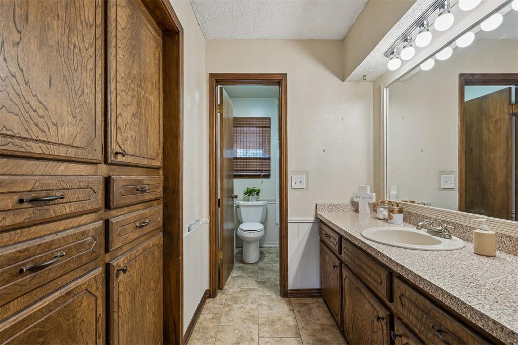 4104 Redbud Lane Property Photo 27