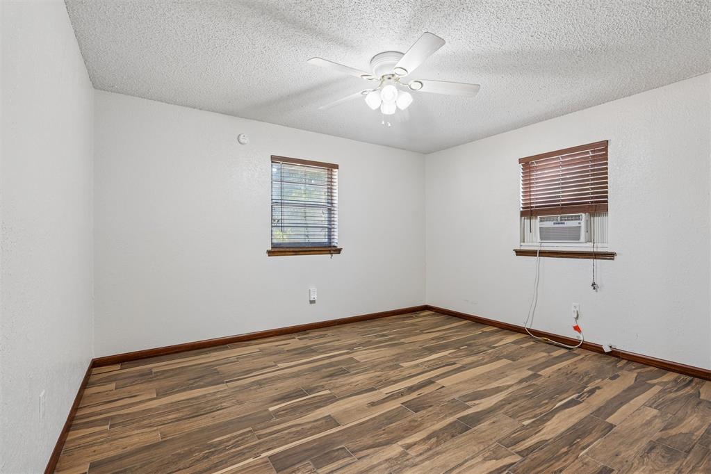 4104 Redbud Lane Property Photo 30