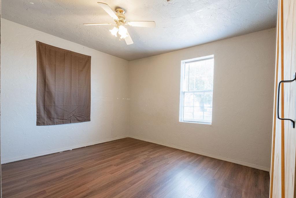 202 N Elm Avenue Property Photo 24