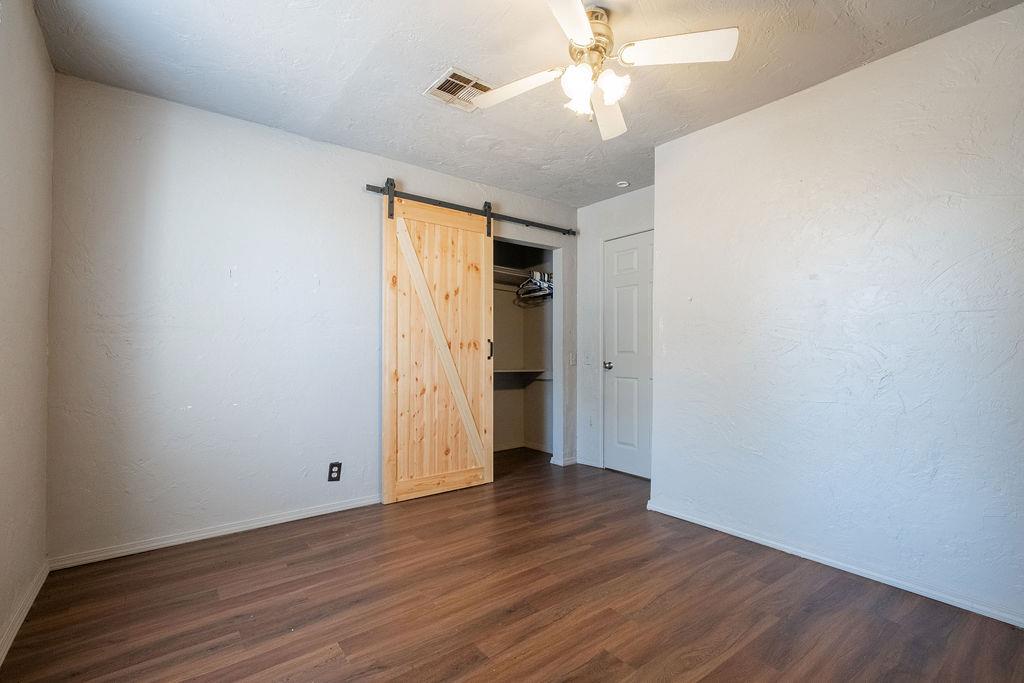 202 N Elm Avenue Property Photo 25