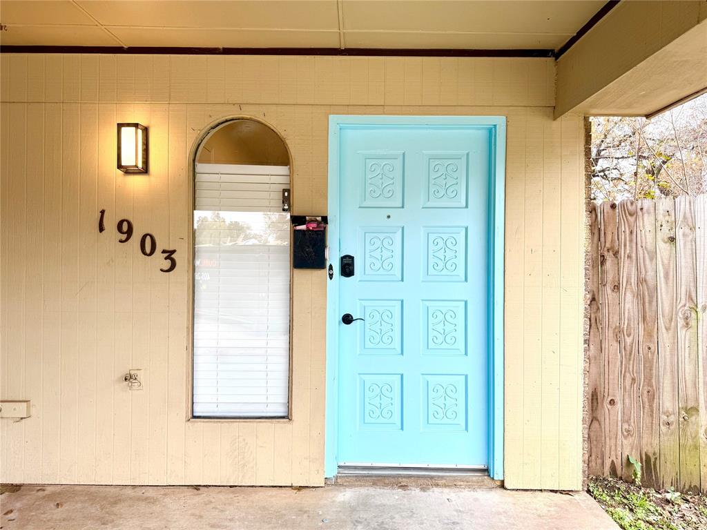 1247694 Property Photo 6