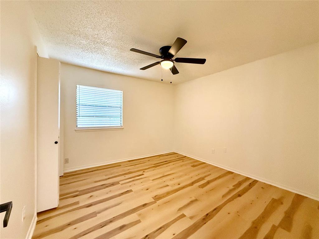 1247694 Property Photo 14