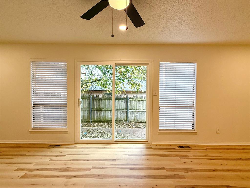 1247694 Property Photo 17