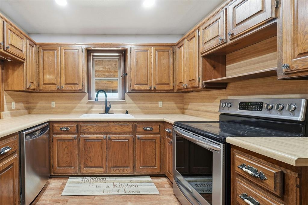 24280 Highway 9 Property Photo 11