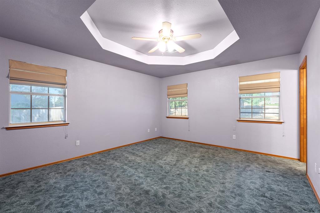 1001 Buckingham Drive Property Photo 25