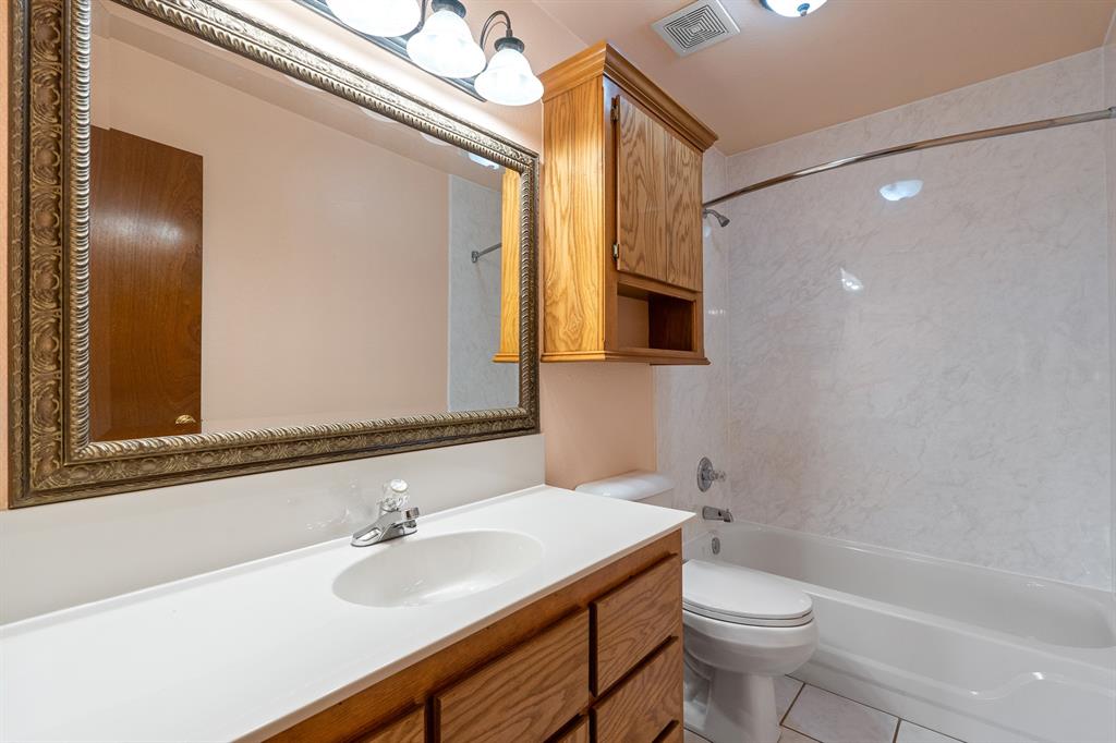 1001 Buckingham Drive Property Photo 32