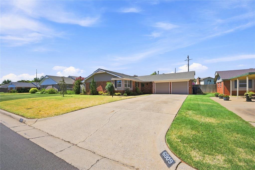 6809 S Villa Avenue Property Photo 5