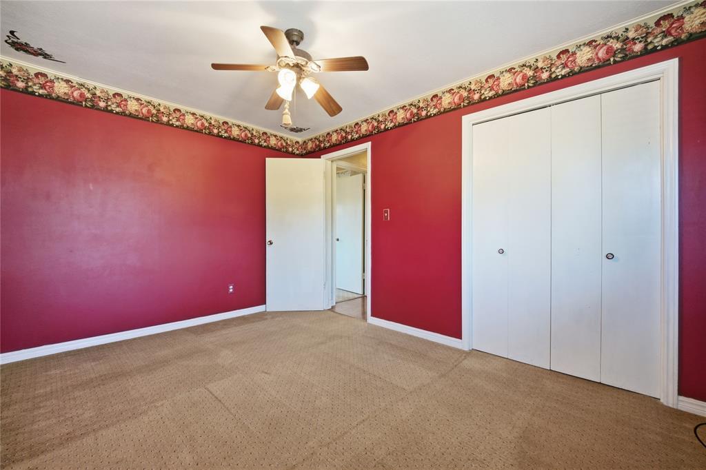 6809 S Villa Avenue Property Photo 18