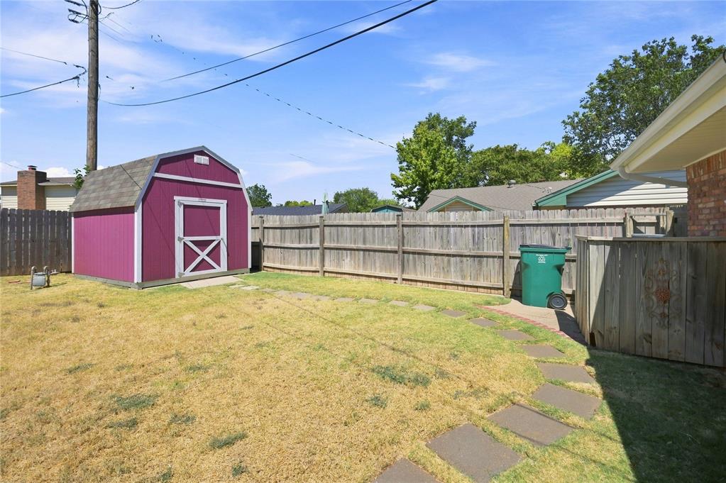 6809 S Villa Avenue Property Photo 22