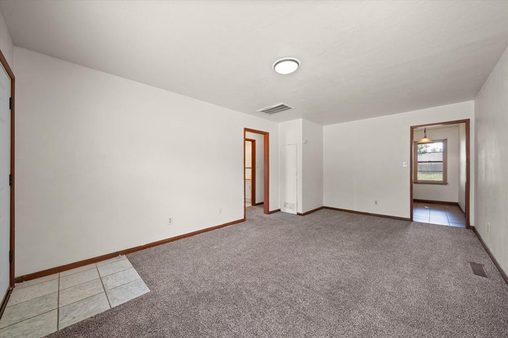 408 E Key Boulevard Property Photo 3