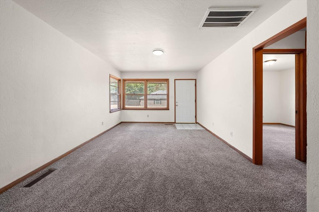 408 E Key Boulevard Property Photo 4