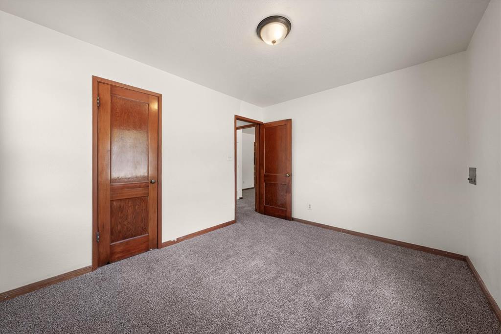 408 E Key Boulevard Property Photo 9