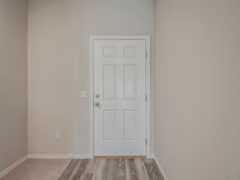 1009 S Colt Lane Property Photo 4