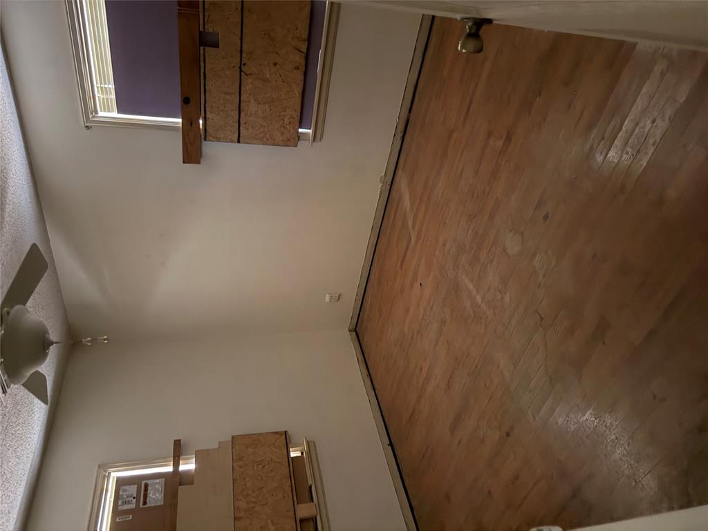 203 S Selby Street Property Photo 7