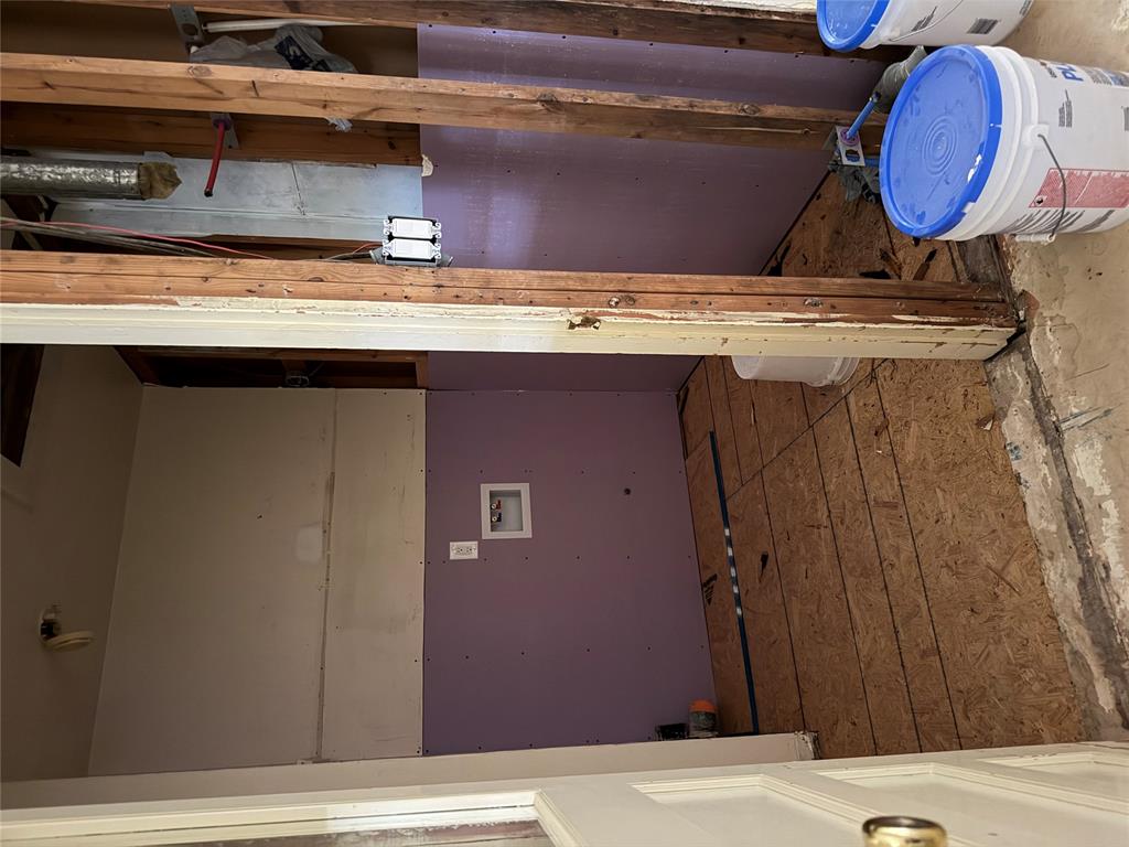 203 S Selby Street Property Photo 9