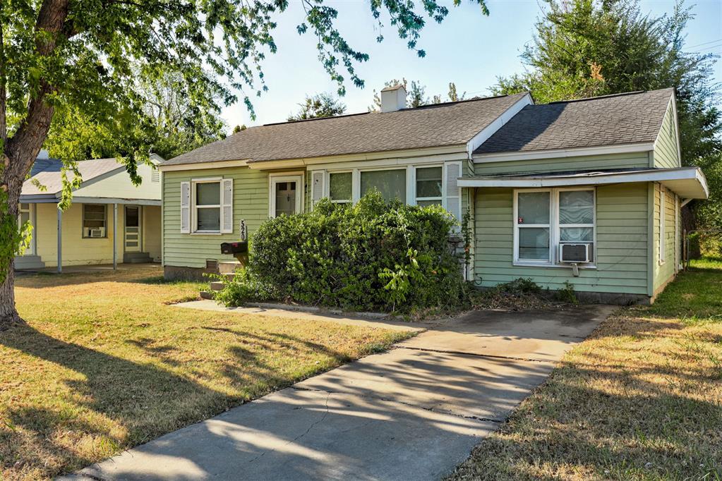 520 E Ercoupe Drive Property Photo 1