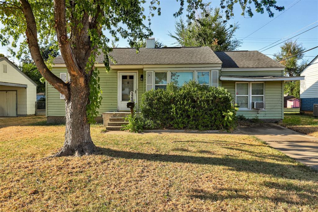 520 E Ercoupe Drive Property Photo 2