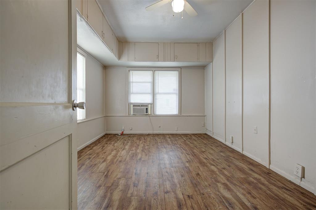 520 E Ercoupe Drive Property Photo 6