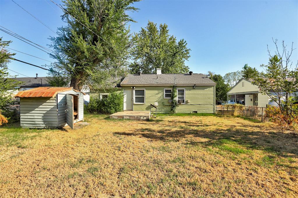 520 E Ercoupe Drive Property Photo 12