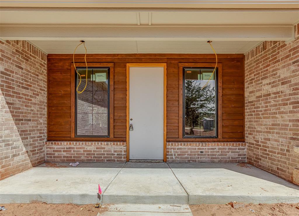 8020 Longbow Property Photo 4